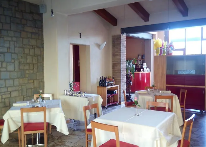 Da Cines Hotell Castelnovo ne' Monti