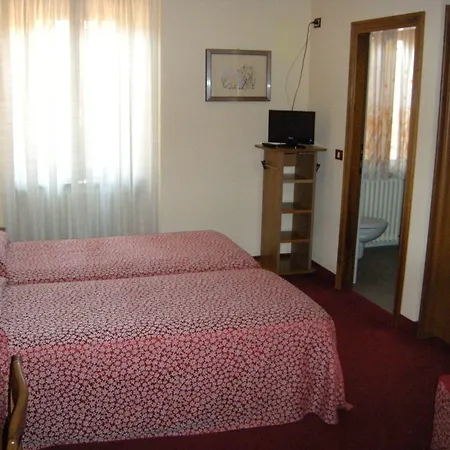 Da Cines Ξενοδοχείο Castelnovo ne' Monti