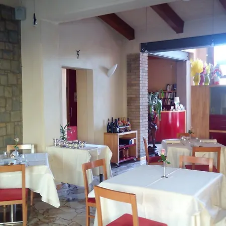 Da Cines Hotel Castelnovo ne' Monti